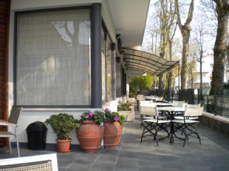 Hotel Prater Чезенатіко Екстер'єр фото